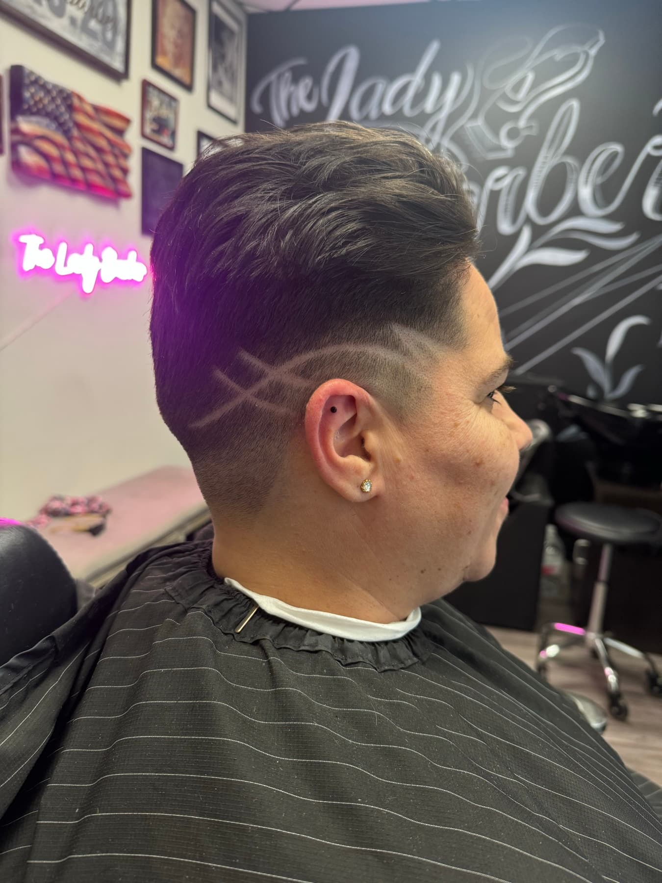 Short cut with a shaved line design